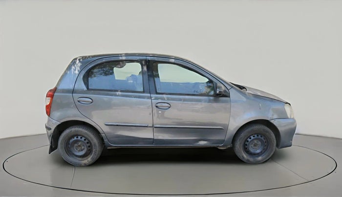 2015 Toyota Etios Liva V, Petrol, Manual, 1,36,941 km, exterior