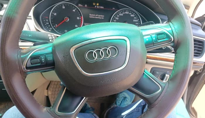 2013 Audi A6 2.0 TDI PREMIUM, Diesel, Automatic, 1,29,022 km, interior