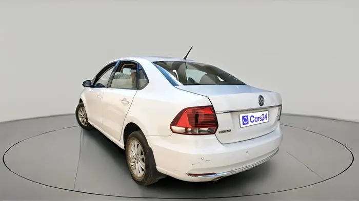 2016 Volkswagen Vento HIGHLINE DIESEL 1.5, Diesel, Manual, 1,47,522 km, exterior