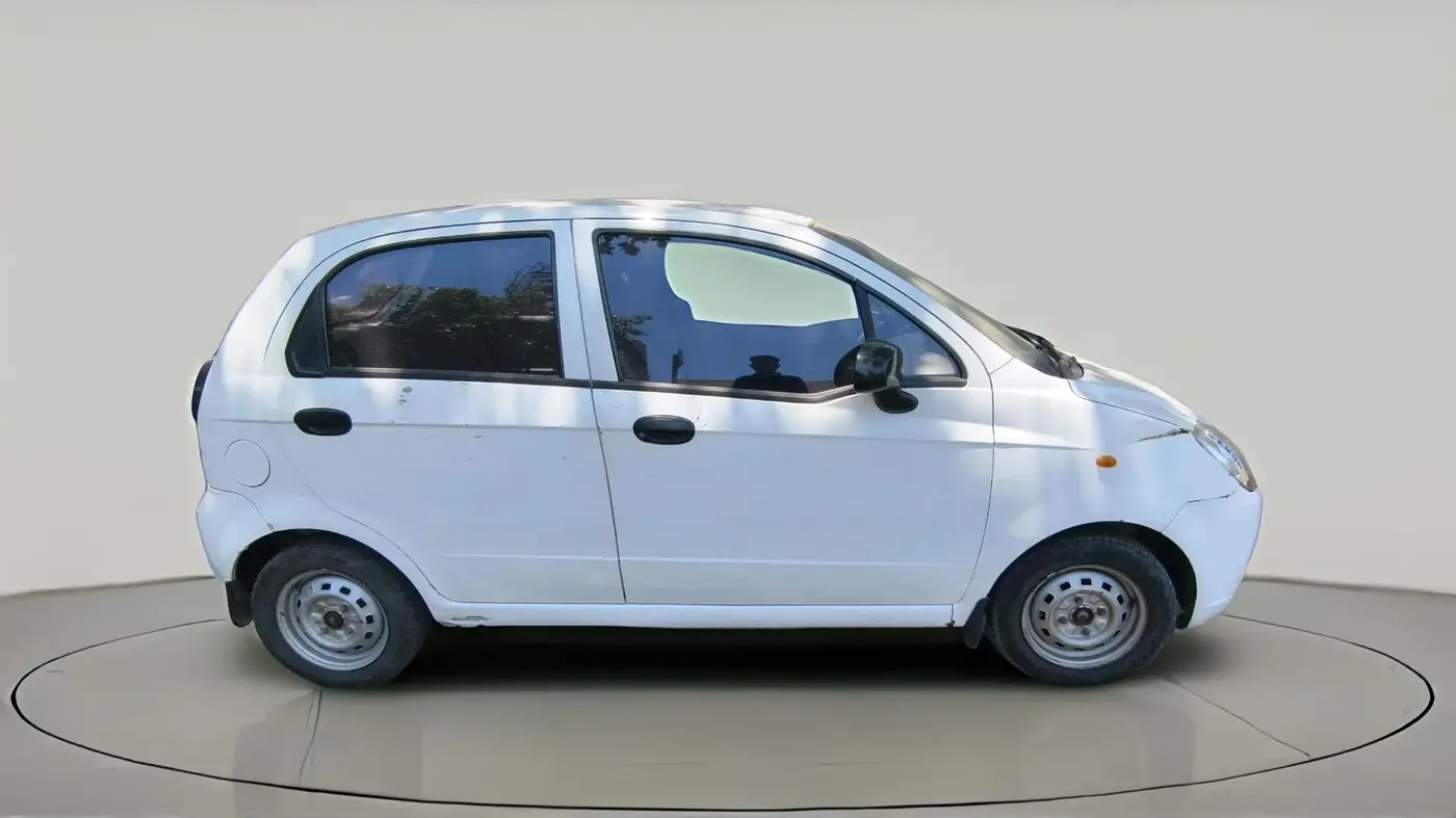 2011 Chevrolet Spark LS 1.0, Petrol, Manual, 1,02,643 km, exterior