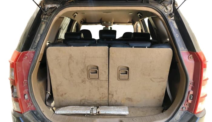 2012 Mahindra XUV500 W6, Diesel, Manual, 1,09,596 km, exterior