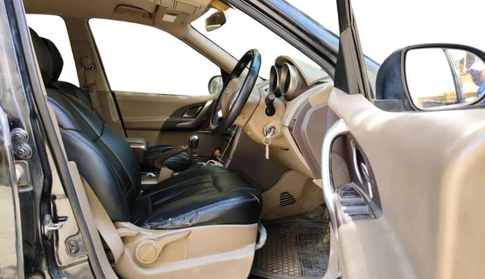 2012 Mahindra XUV500 W6, Diesel, Manual, 1,09,596 km, interior