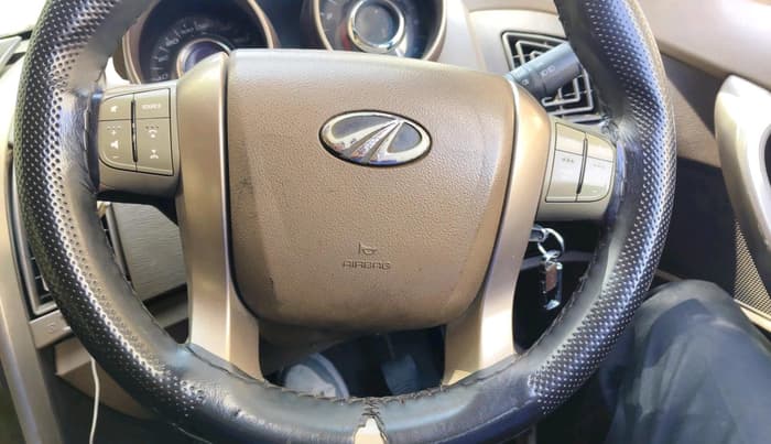 2012 Mahindra XUV500 W6, Diesel, Manual, 1,09,596 km, interior