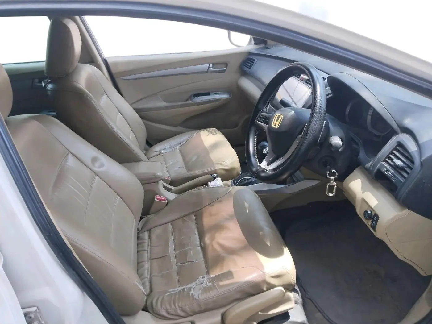 2010 Honda City 1.5L I-VTEC V AT, CNG, Automatic, 1,35,444 km, interior