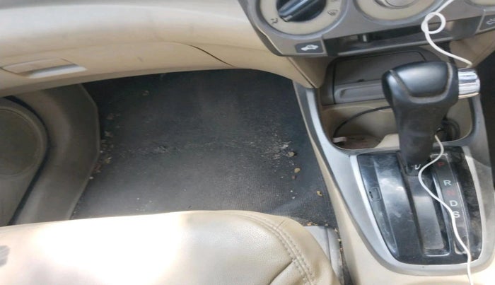 2010 Honda City 1.5L I-VTEC V AT, CNG, Automatic, 1,35,444 km, interior