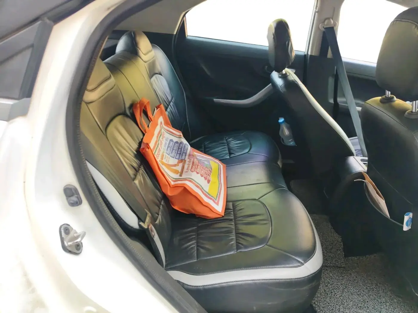2022 Tata NEXON XMA SUNROOF PETROL, Petrol, Automatic, 71,699 km, interior
