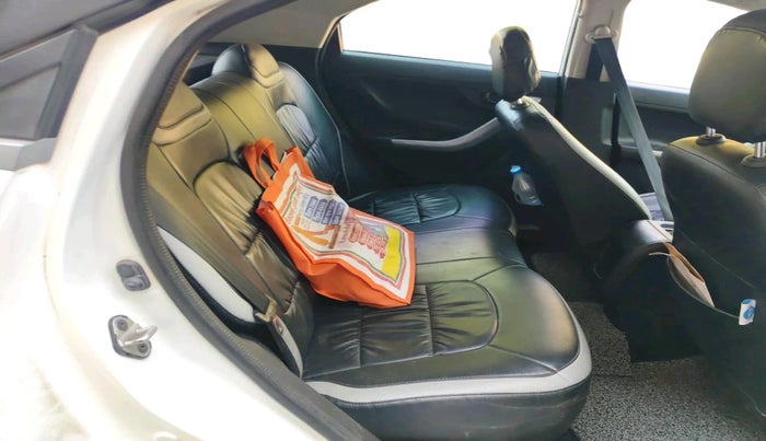 2022 Tata NEXON XMA SUNROOF PETROL, Petrol, Automatic, 71,699 km, interior