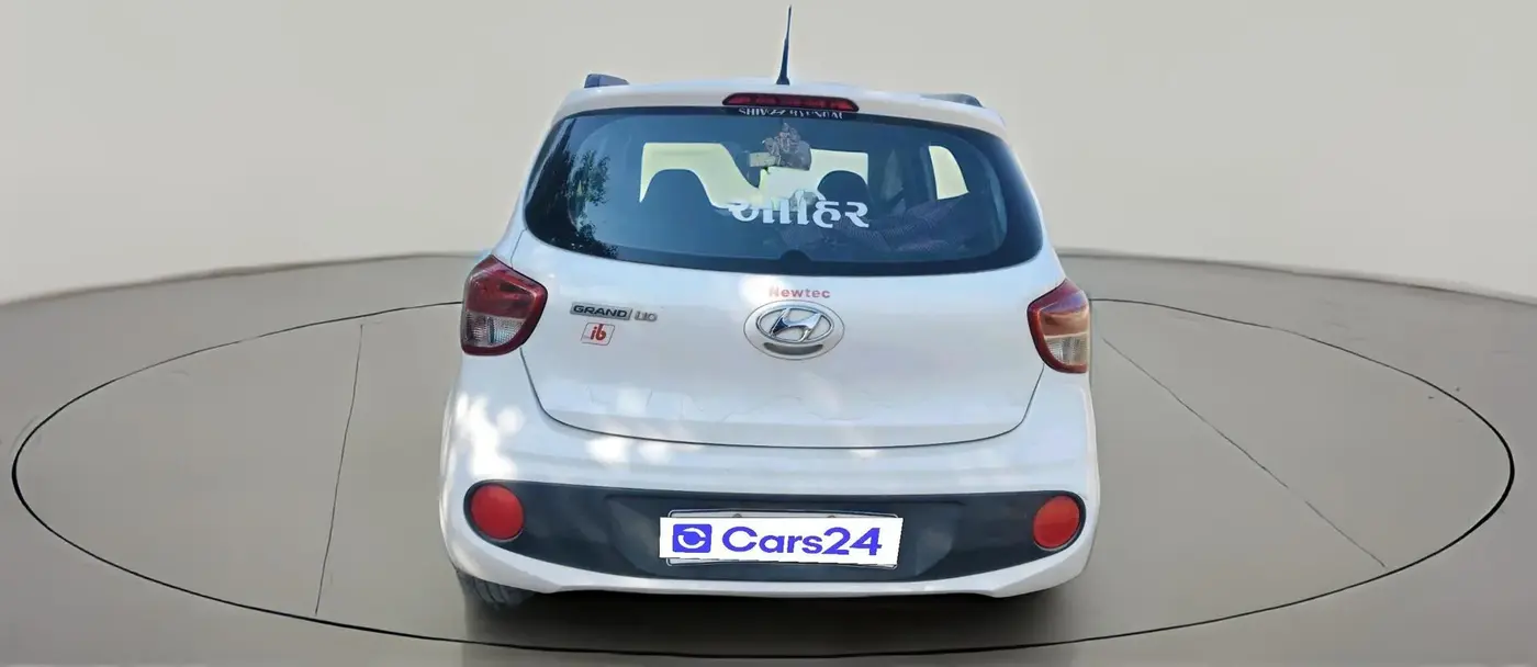 2018 Hyundai Grand i10 MAGNA 1.2 KAPPA VTVT, CNG, Manual, 1,38,193 km, exterior