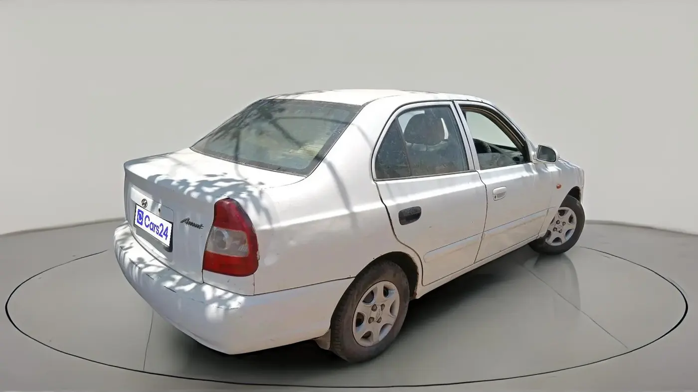 2011 Hyundai Accent GLE, CNG, Manual, 96,070 km, exterior