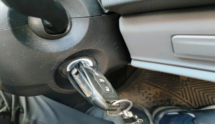 2020 Tata ALTROZ XE PETROL, Petrol, Manual, 59,978 km, interior