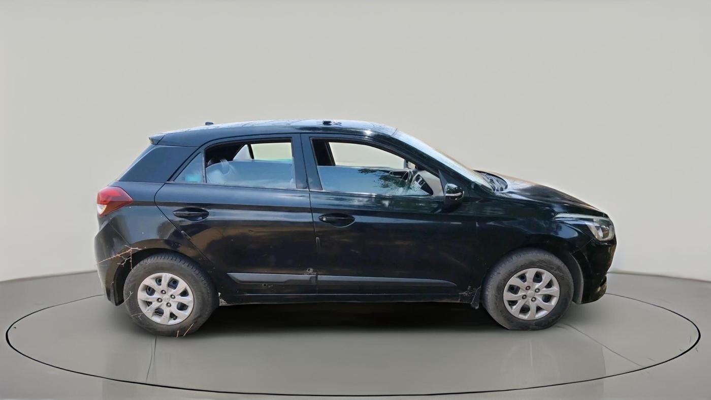 2016 Hyundai Elite i20 SPORTZ 1.4 CRDI, Diesel, Manual, 2,25,771 km, exterior