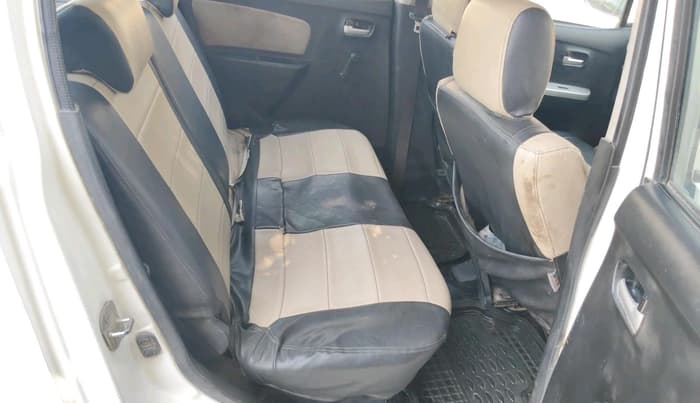 2017 Maruti Wagon R 1.0 LXI CNG, CNG, Manual, 1,80,622 km, interior