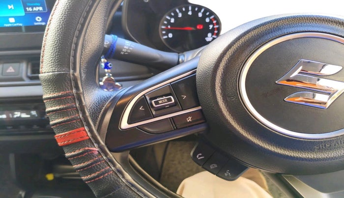 2024 Maruti Swift VXi (O) AMT, CNG, Automatic, 10,933 km, interior