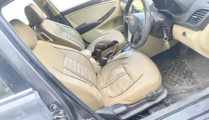 2016 Hyundai Verna FLUIDIC 4S 1.6 VTVT S AT, CNG, Automatic, 90,424 km, interior