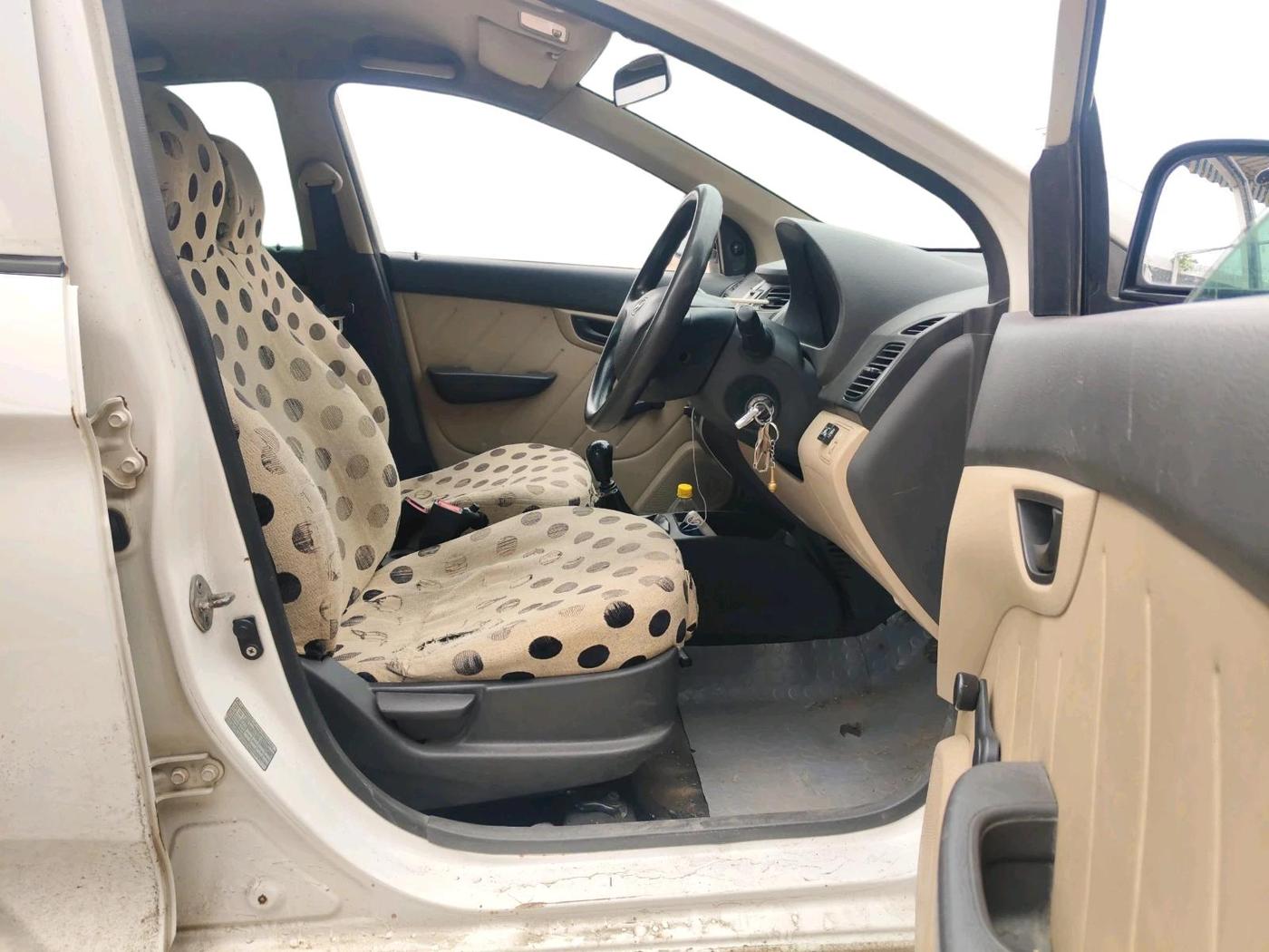 2011 Hyundai Eon ERA, CNG, Manual, 82,402 km, interior