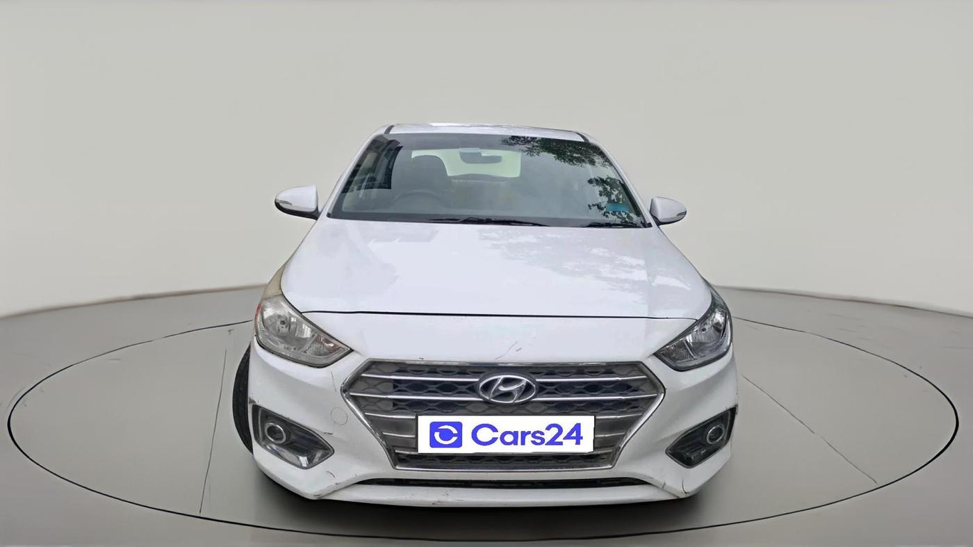 2018 Hyundai Verna 1.4 EX PETROL, CNG, Manual, 1,17,493 km, exterior