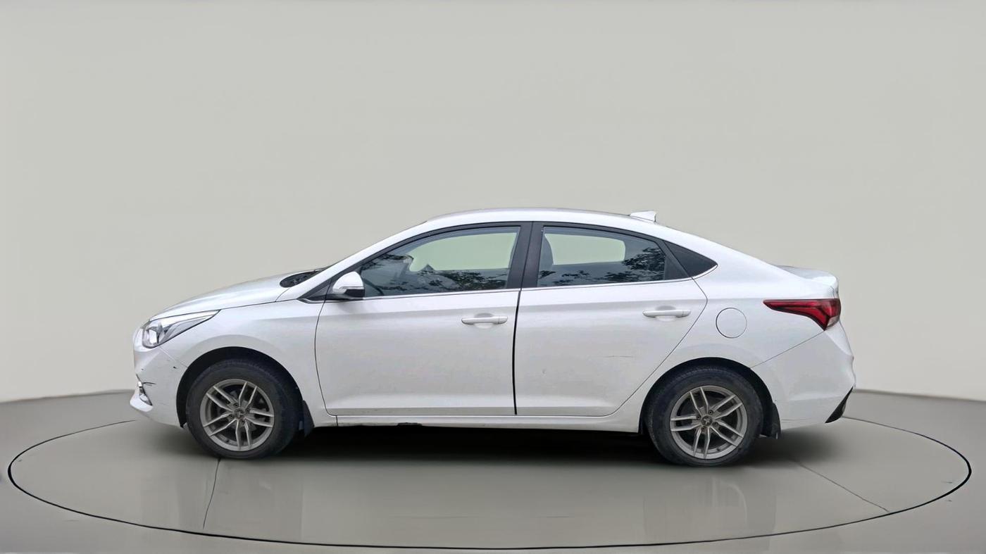 2018 Hyundai Verna 1.4 EX PETROL, CNG, Manual, 1,17,493 km, exterior