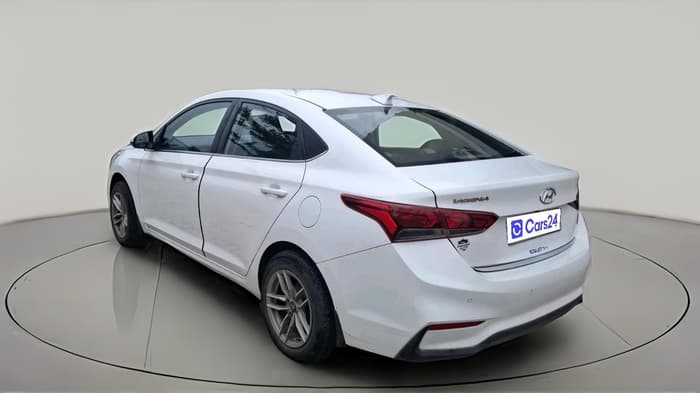 2018 Hyundai Verna 1.4 EX PETROL, CNG, Manual, 1,17,493 km, exterior