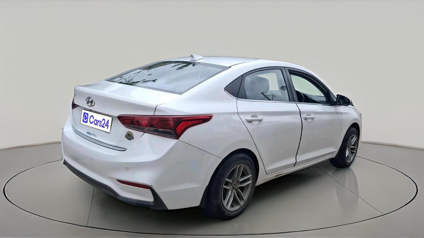 2018 Hyundai Verna 1.4 EX PETROL, CNG, Manual, 1,17,493 km, exterior