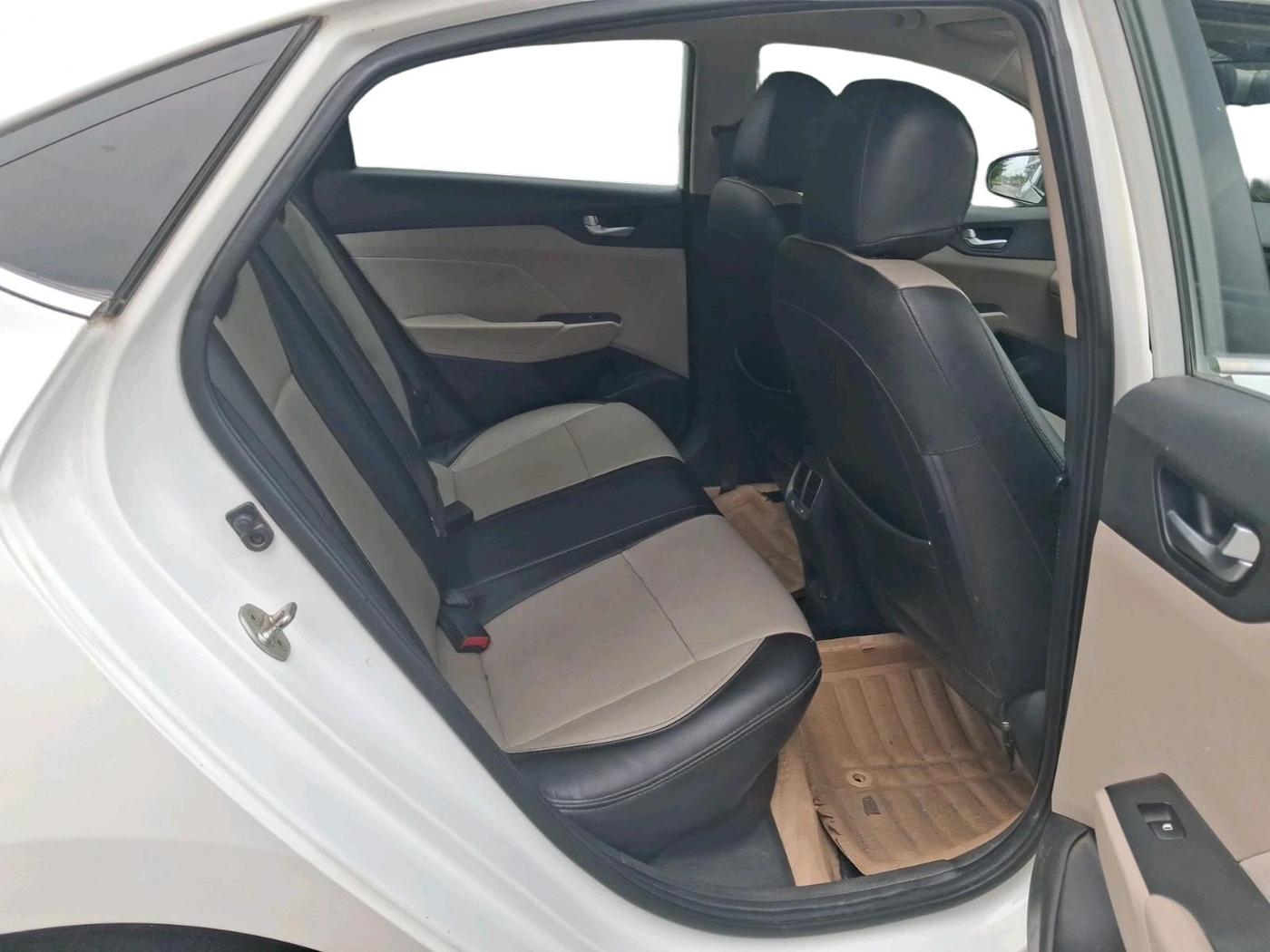 2018 Hyundai Verna 1.4 EX PETROL, CNG, Manual, 1,17,493 km, interior
