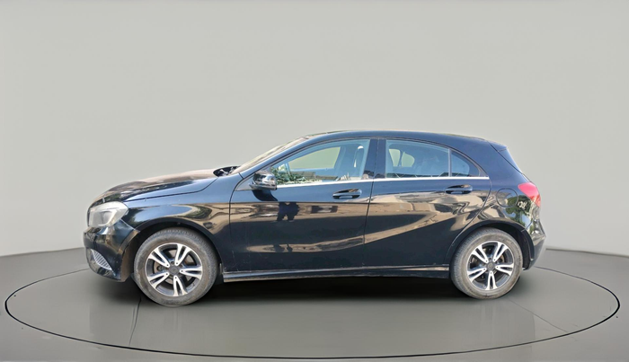 2015 Mercedes Benz A Class A200 CDI SPORT, Diesel, Automatic, 70,429 km, exterior