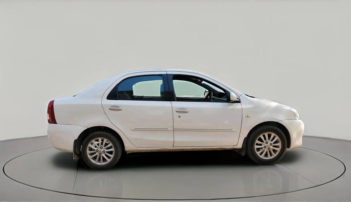 2011 Toyota Etios V, CNG, Manual, 1,60,256 km, exterior