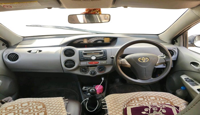 2011 Toyota Etios V, CNG, Manual, 1,60,256 km, interior