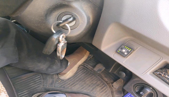 2011 Toyota Etios V, CNG, Manual, 1,60,256 km, interior