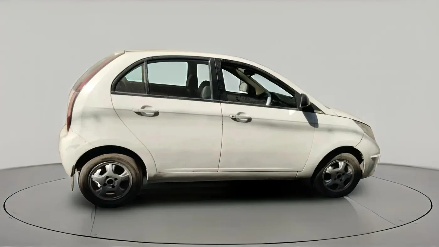2011 Tata Indica Vista LE QUADRAJET, Diesel, Manual, 92,485 km, exterior