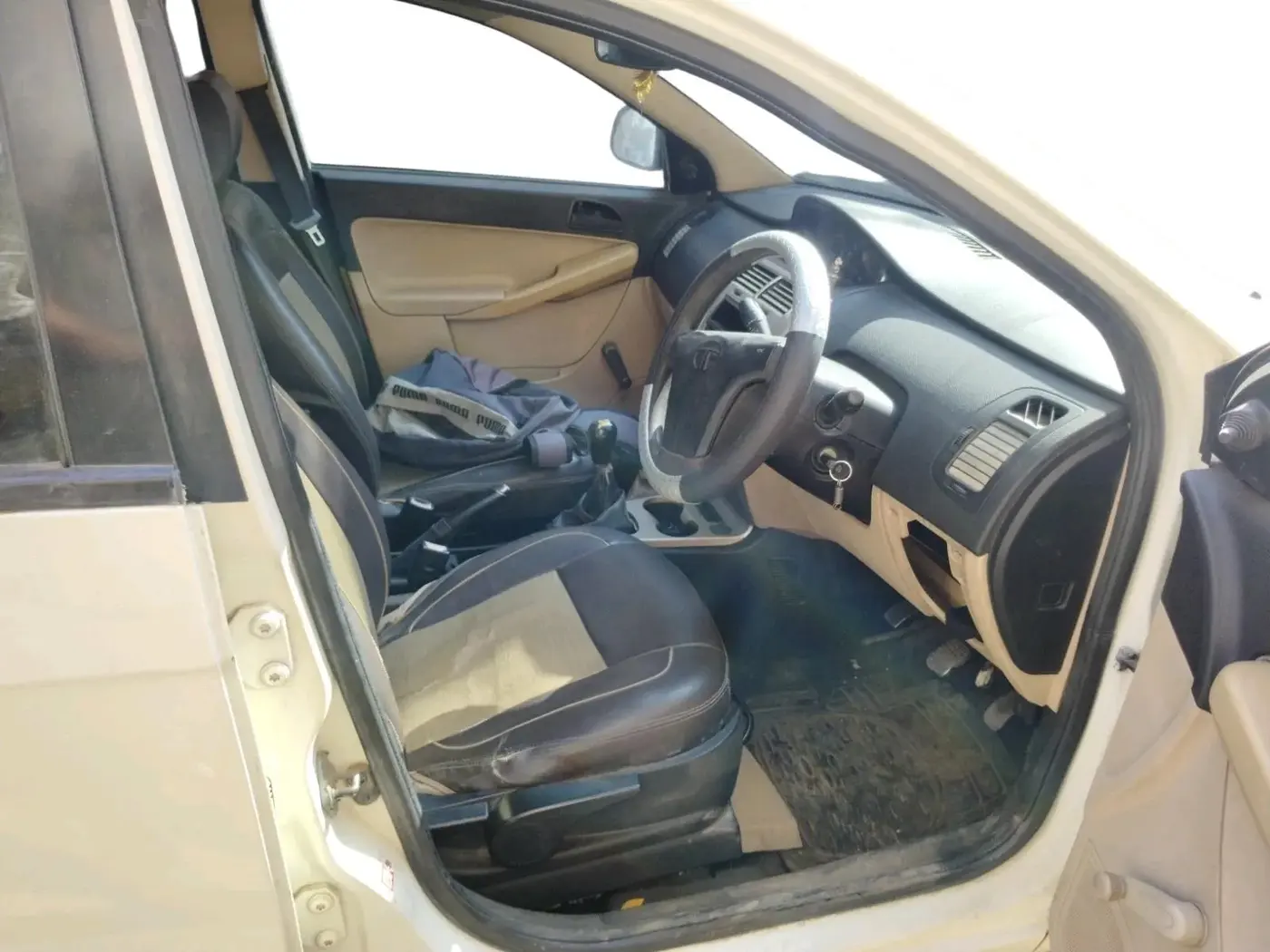 2011 Tata Indica Vista LE QUADRAJET, Diesel, Manual, 92,485 km, interior