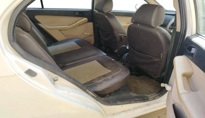 2011 Tata Indica Vista LE QUADRAJET, Diesel, Manual, 92,485 km, interior