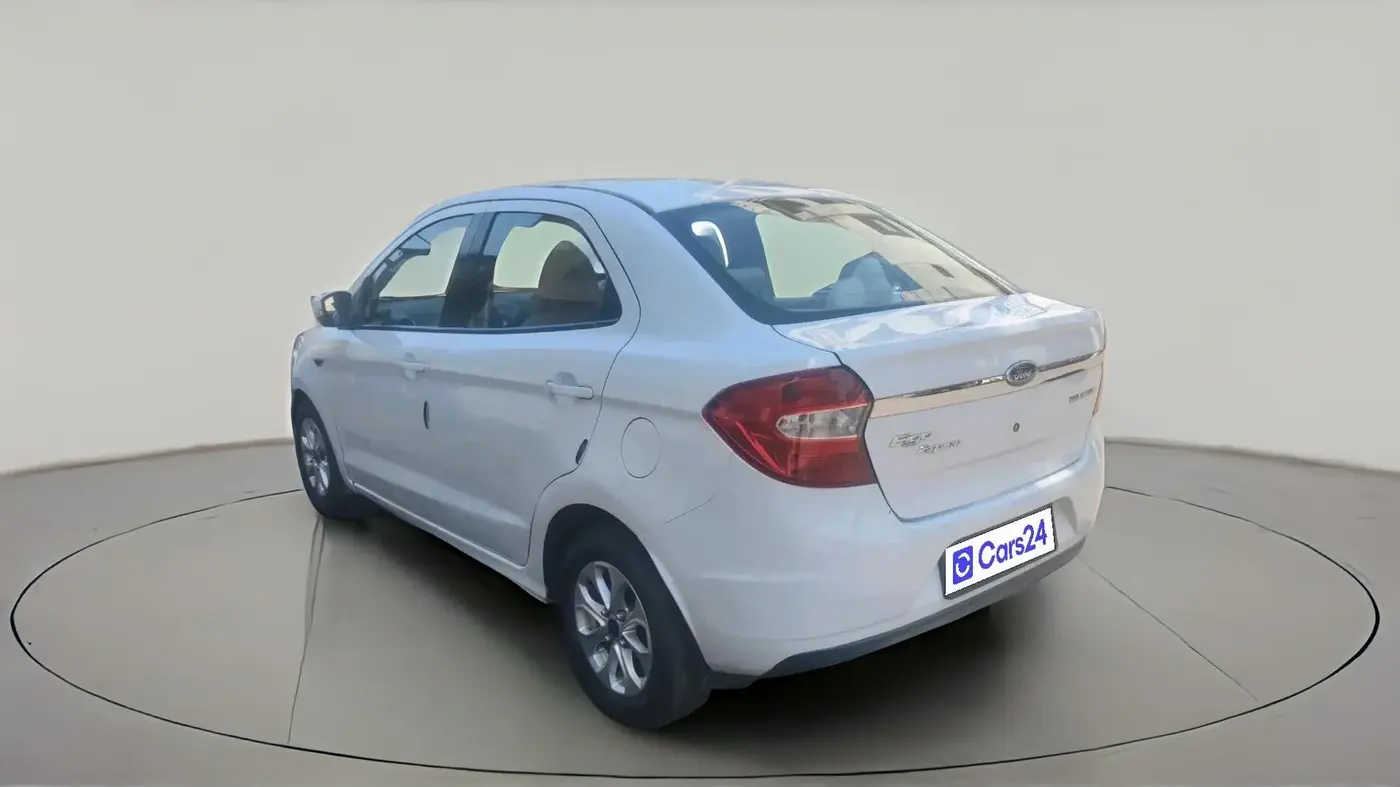 2017 Ford Figo Aspire TITANIUM 1.2 PETROL, CNG, Manual, 1,15,771 km, exterior