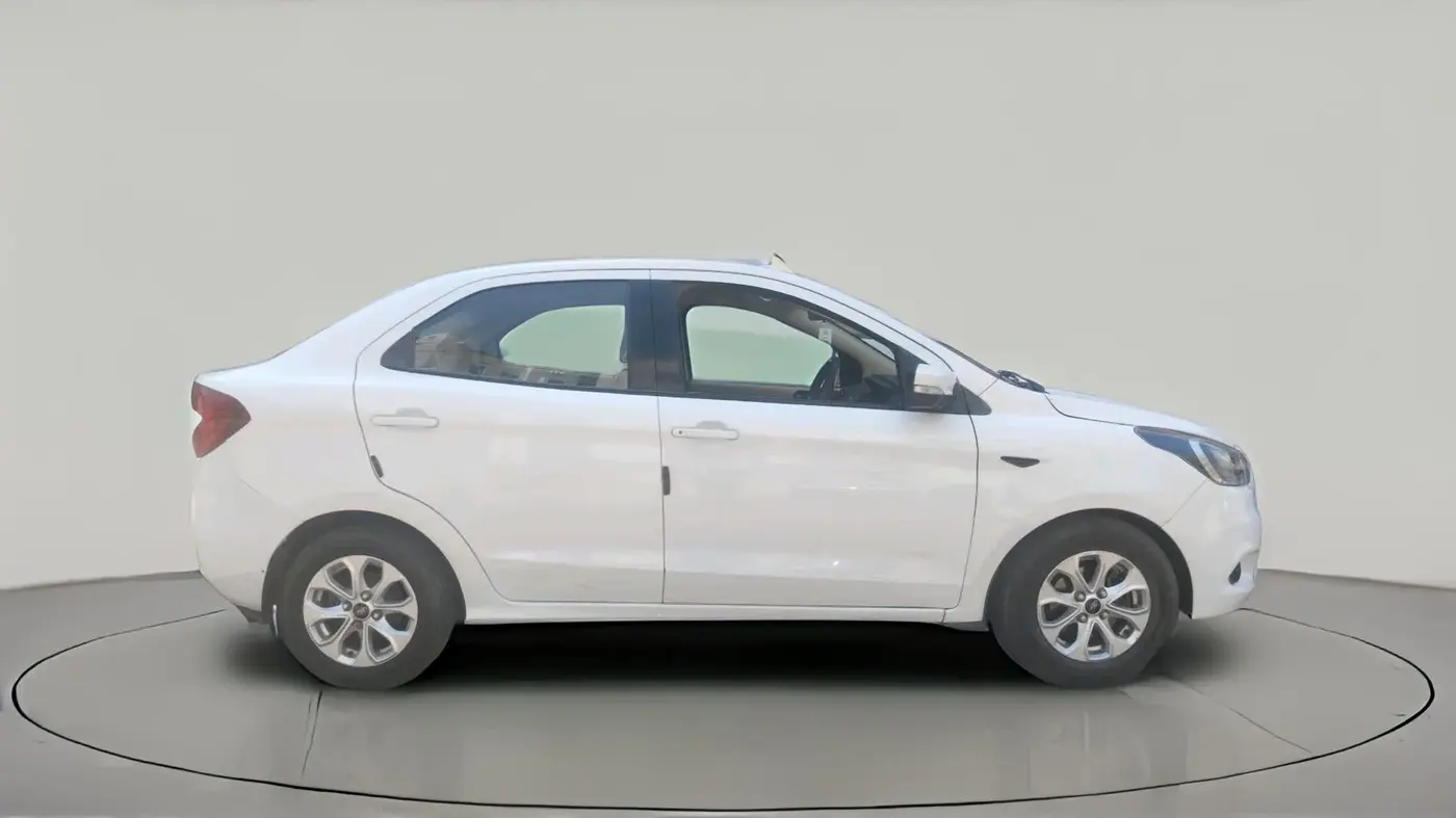 2017 Ford Figo Aspire TITANIUM 1.2 PETROL, CNG, Manual, 1,15,771 km, exterior