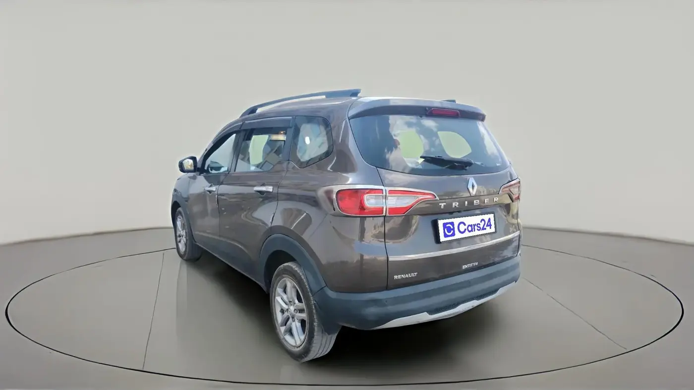 2022 Renault TRIBER RXZ, Petrol, Manual, 90,991 km, exterior