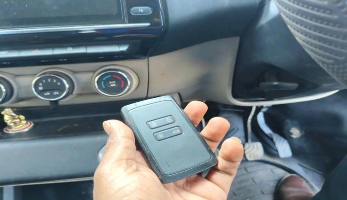 2022 Renault TRIBER RXZ, Petrol, Manual, 90,991 km, interior