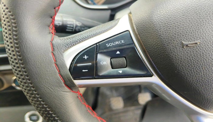 2022 Renault TRIBER RXZ, Petrol, Manual, 90,991 km, interior