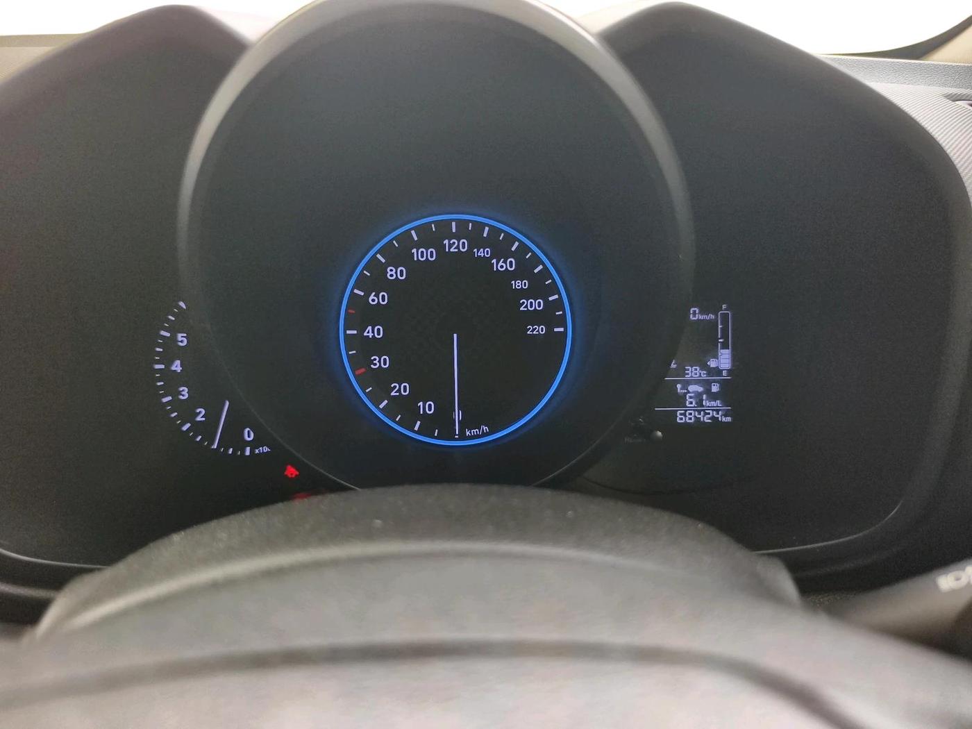 2019 Hyundai VENUE SX 1.0 TURBO, Petrol, Manual, 68,424 km, interior