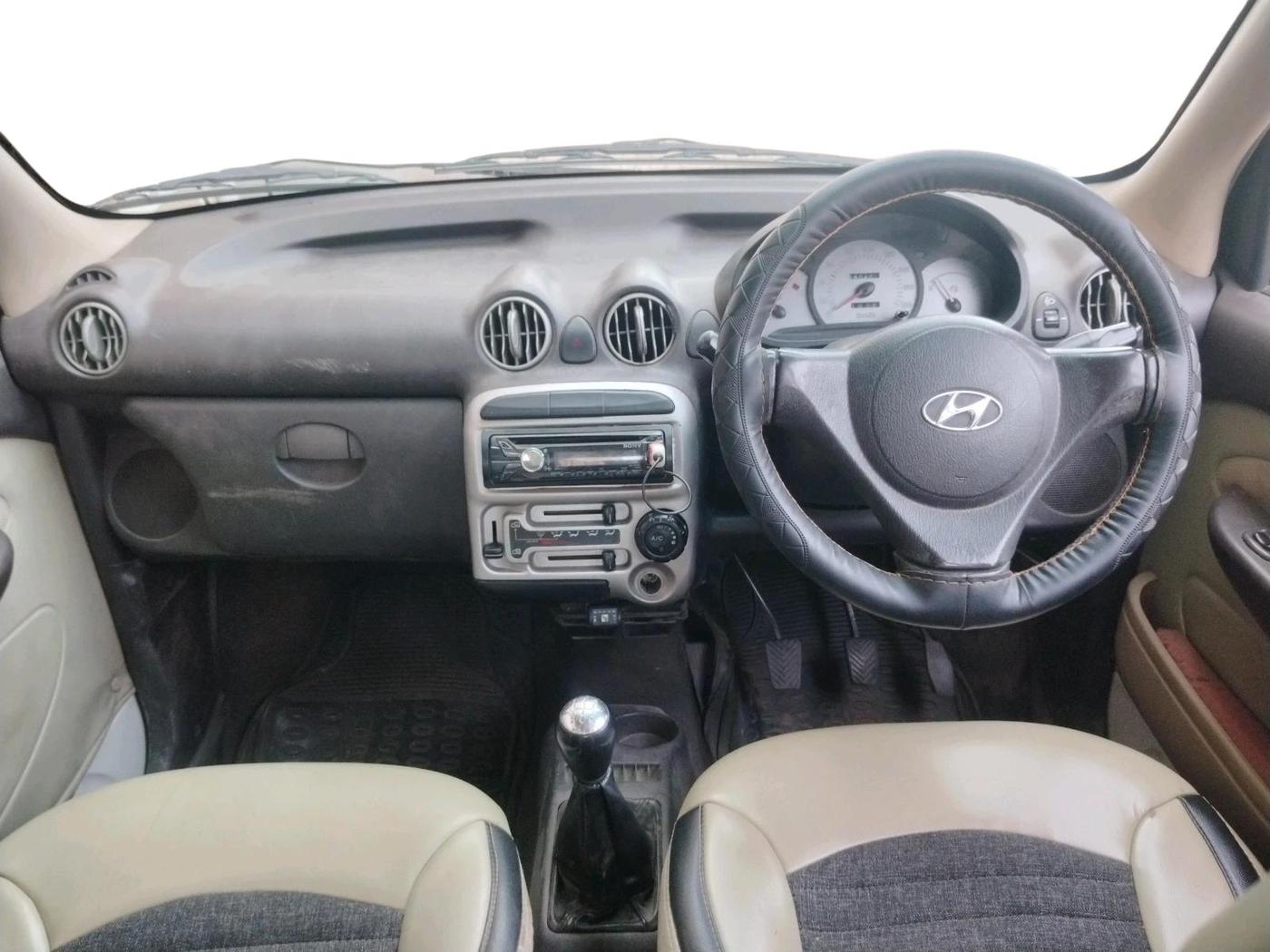 2013 Hyundai Santro Xing GL PLUS, CNG, Manual, 1,60,427 km, interior