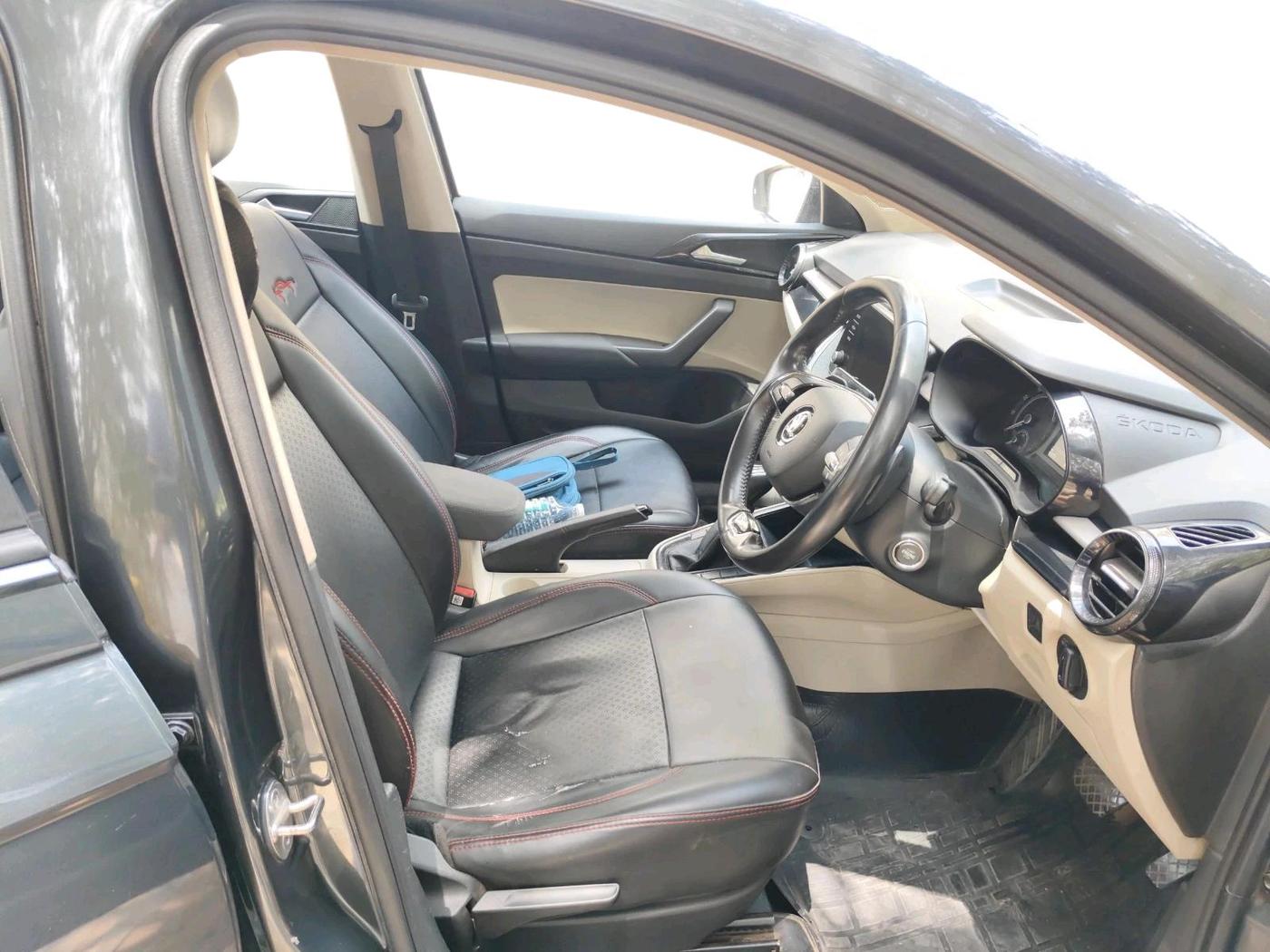 2023 Skoda SLAVIA AMBITION 1.0L TSI AT, Petrol, Automatic, 68,891 km, interior