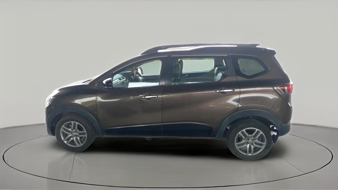 2022 Renault TRIBER RXZ, Petrol, Manual, 98,578 km, exterior