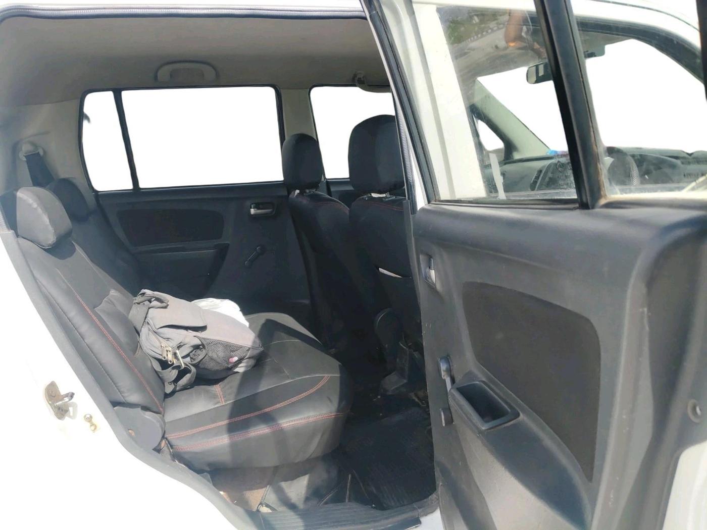 2012 Maruti Wagon R 1.0 LXI CNG, CNG, Manual, 1,33,669 km, interior