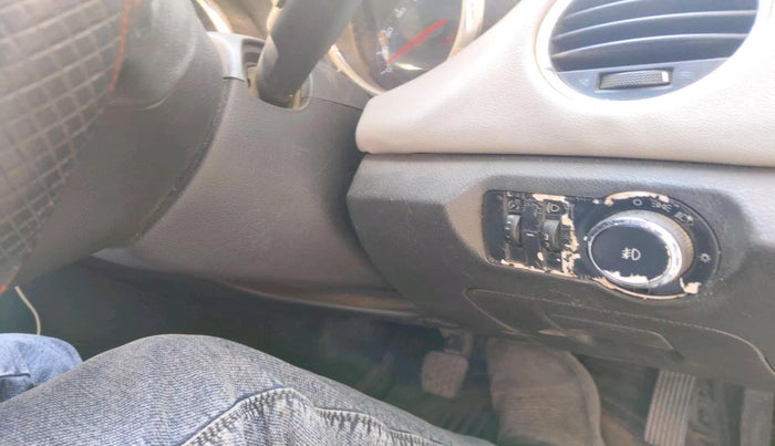 2011 Chevrolet Cruze LTZ, Diesel, Manual, 1,19,483 km, interior