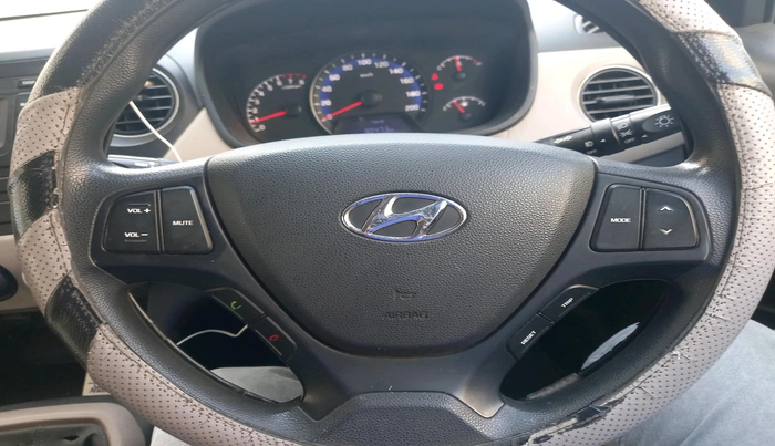 2018 Hyundai Xcent E+, CNG, Manual, 1,31,802 km, interior