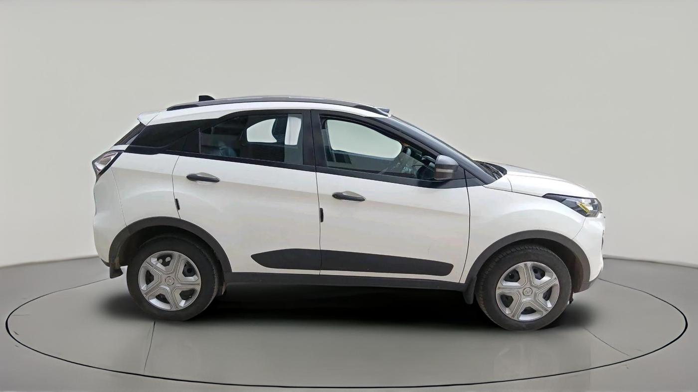 2023 Tata NEXON XM PLUS SUNROOF DIESEL, Diesel, Manual, 80,057 km, exterior