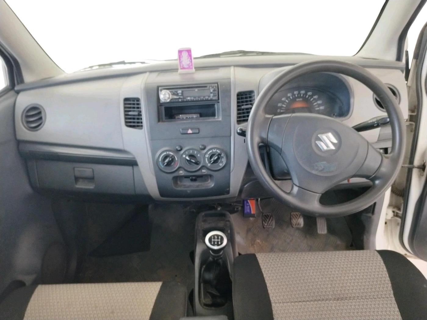 2010 Maruti Wagon R 1.0 LXI, CNG, Manual, 1,15,055 km, interior