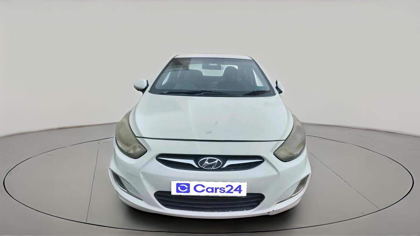 2014 Hyundai Verna FLUIDIC 1.6 VTVT SX, CNG, Manual, 2,37,031 km, exterior