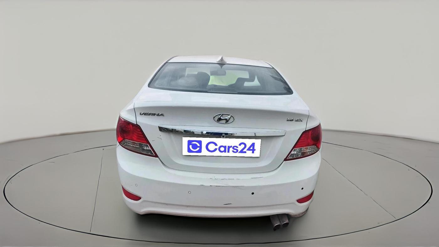 2014 Hyundai Verna FLUIDIC 1.6 VTVT SX, CNG, Manual, 2,37,031 km, exterior