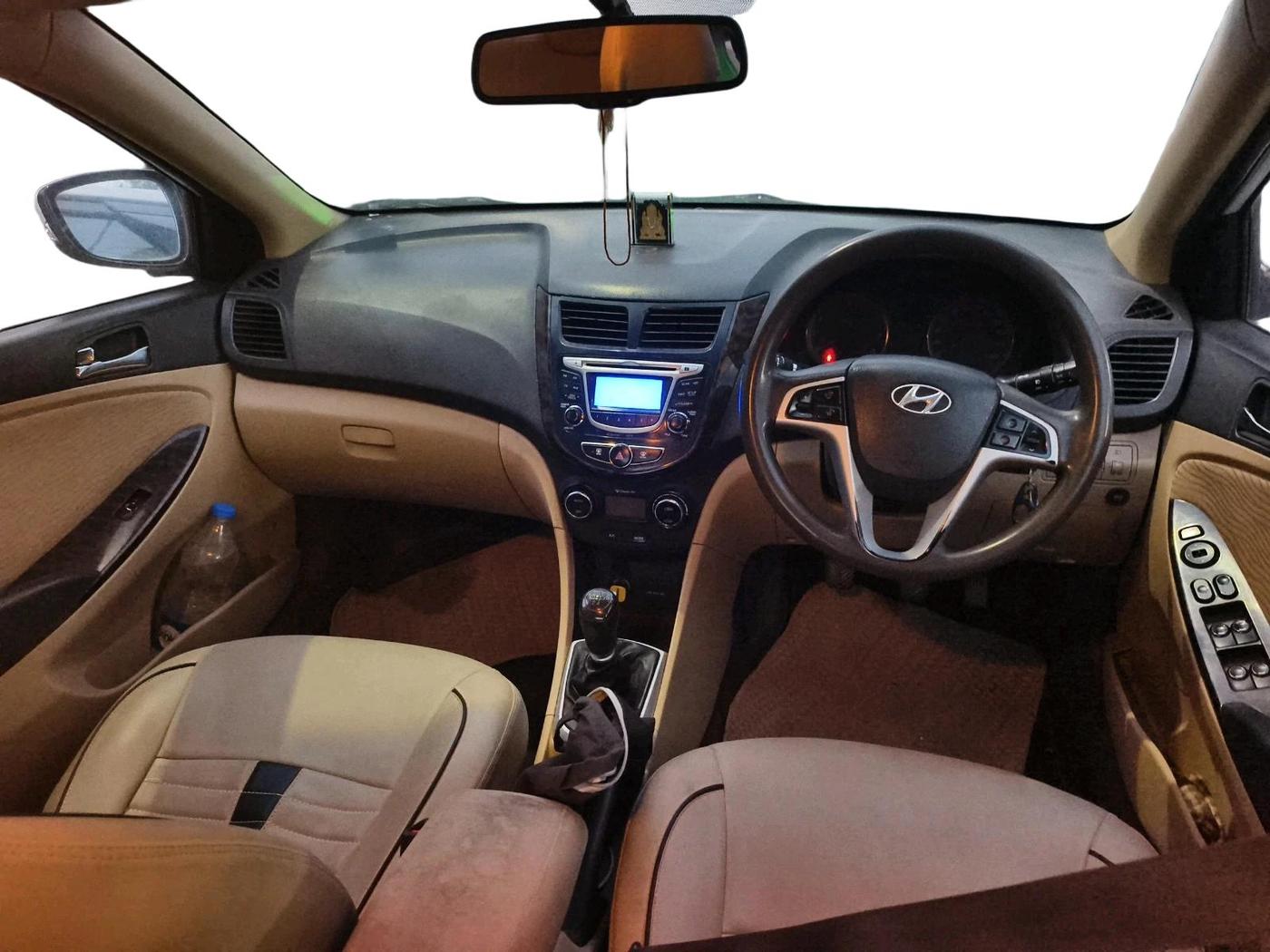 2014 Hyundai Verna FLUIDIC 1.6 VTVT SX, CNG, Manual, 2,37,031 km, interior