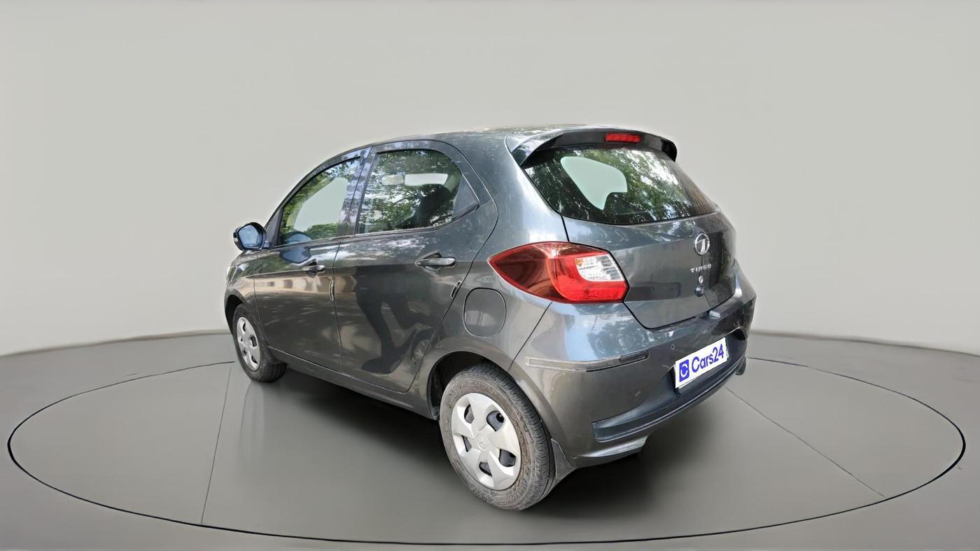 2023 Tata Tiago XT (O) PETROL, Petrol, Manual, 6,892 km, exterior