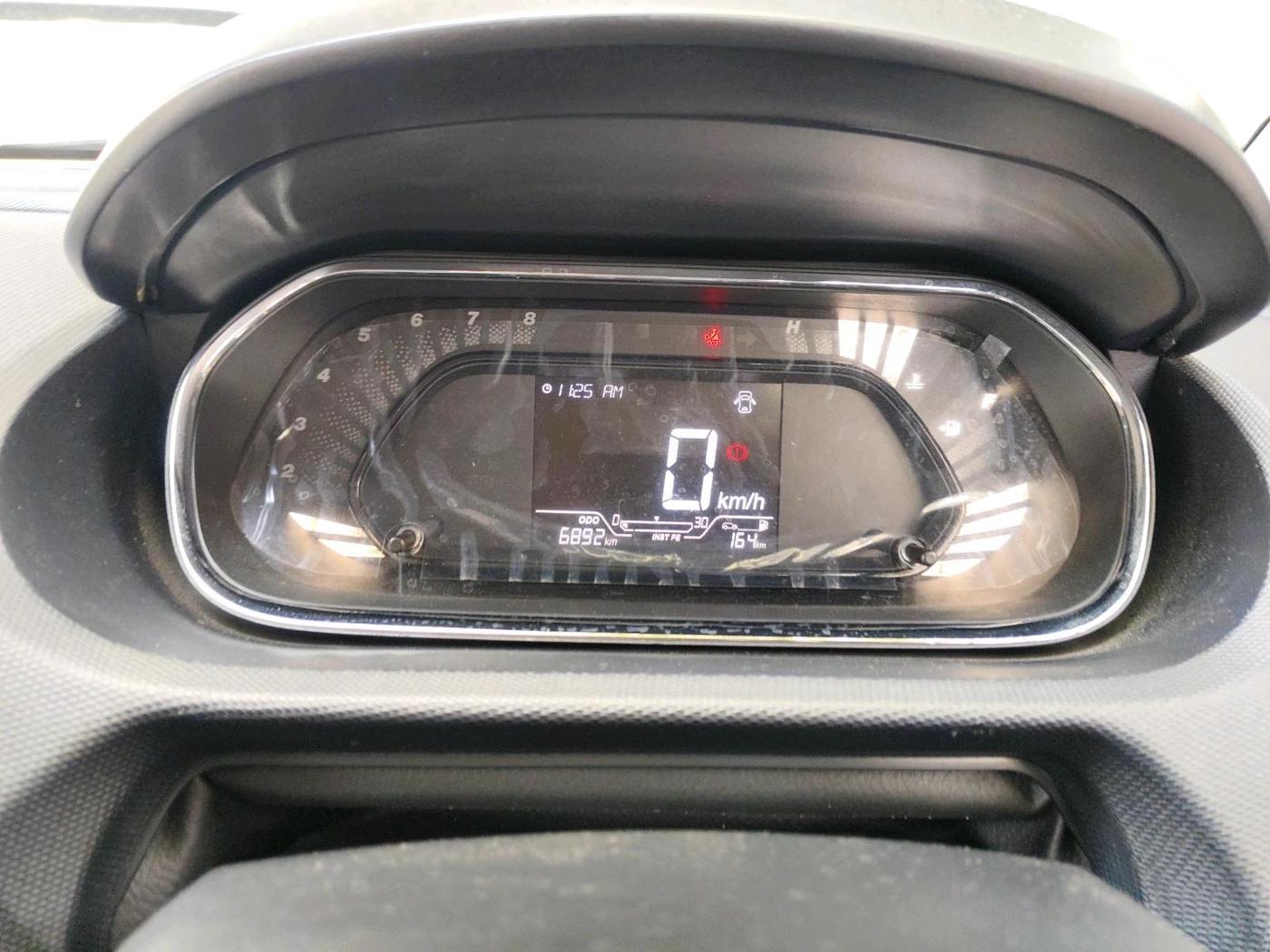 2023 Tata Tiago XT (O) PETROL, Petrol, Manual, 6,892 km, interior